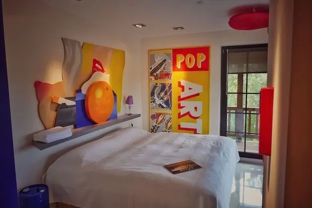 Design Tek Büyük Yataklı Oda, Balkon (Smartplus)