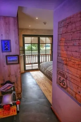 Design Tek Büyük Yataklı Oda, Balkon (Smartplus)