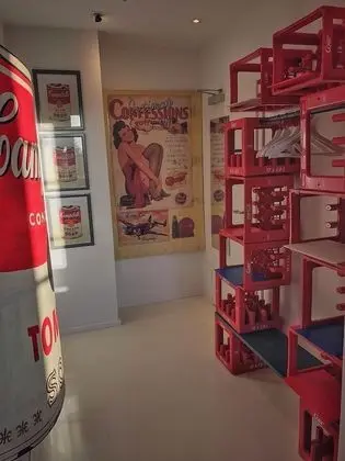 Classic Tek Büyük Yataklı Oda (Pop Art & Kansas Oklahoma)