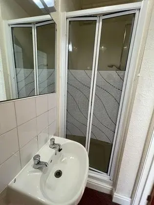 Standard Tek Kişilik Oda, Banyolu/Duşlu