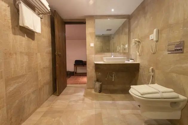 Junior Süit, 1 En Büyük (King) Boy Yatak, Sigara İçilmez, Şehir Manzaralı