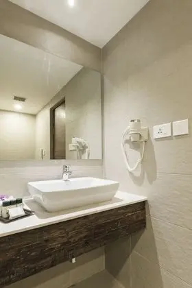 Junior Süit, 1 En Büyük (King) Boy Yatak, Sigara İçilmez, Şehir Manzaralı