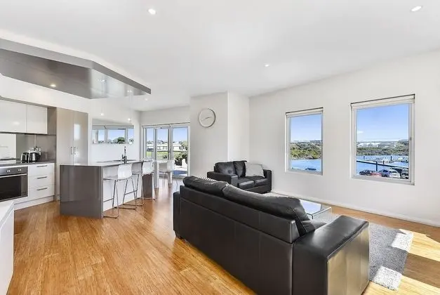 Superior Apart Daire, 3 Yatak Odası, Balkon, Marina Manzaralı
