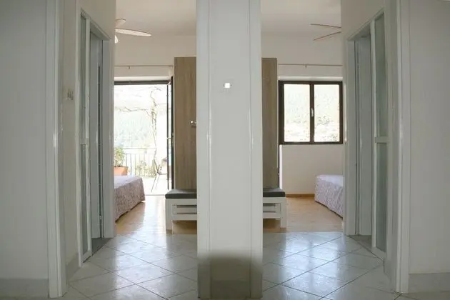 Apart Daire (Robert - 5m from the sea - A2(4+2))