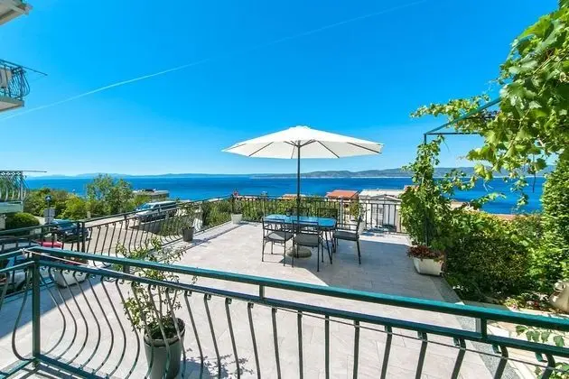 Apart Daire (Robert - sea view - A1(4+1))