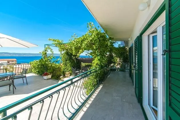 Apart Daire (Robert - sea view - A1(4+1))