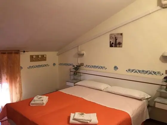 Tek Büyük veya İki Ayrı Yataklı Oda