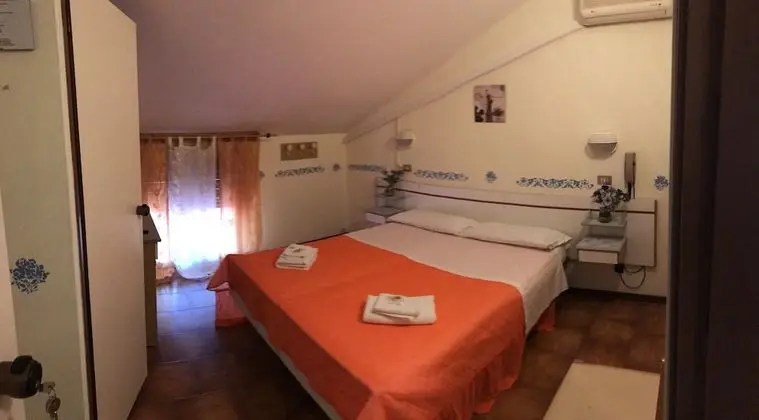 Tek Büyük veya İki Ayrı Yataklı Oda