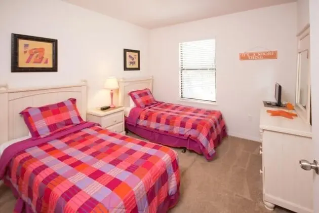 Ev, Birden Çok Yatak (Robert's Cypress Pointe Vacation Home)