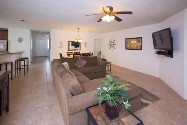 Ev, Birden Çok Yatak (Robert's Cypress Pointe Vacation Home)