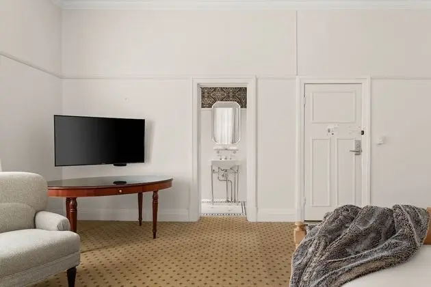 Deluxe Oda, 1 En Büyük (King) Boy Yatak, Bahçe Manzaralı, Köşe