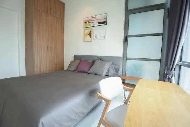 Luxury Daire, Birden Çok Yatak, Danışma