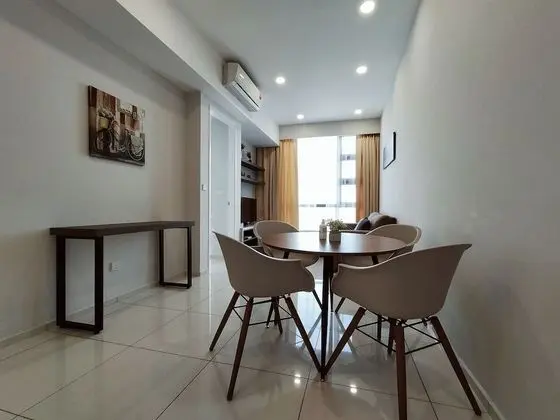 Luxury Daire, Birden Çok Yatak, Danışma