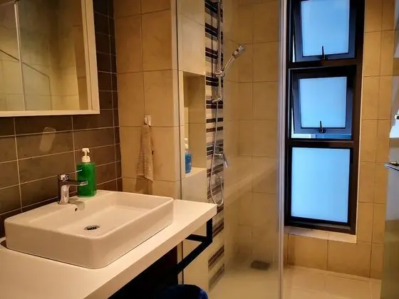 Luxury Daire, Birden Çok Yatak, Danışma