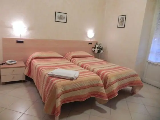 Tek Büyük veya İki Ayrı Yataklı Oda