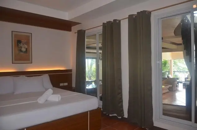 Villa (Mid 2)