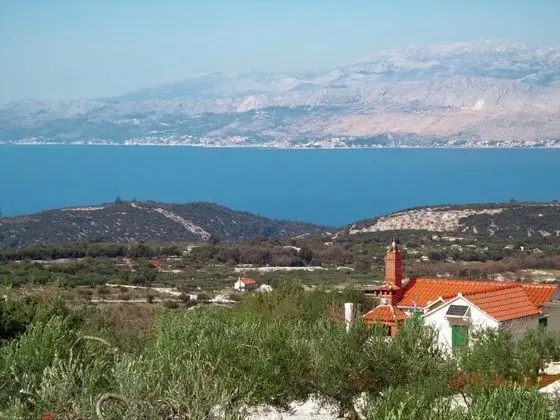 Kır Evi (Two-Bedroom House)