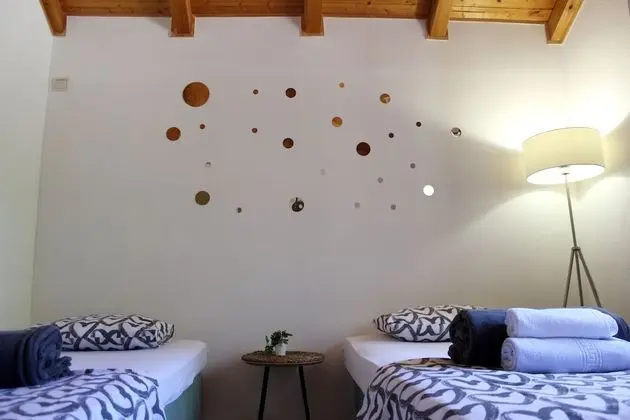 Kır Evi (Two-Bedroom House)