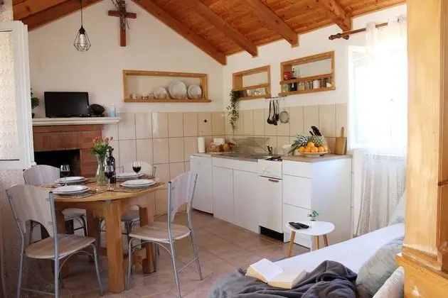 Kır Evi (Two-Bedroom House)