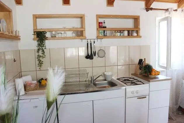 Kır Evi (Two-Bedroom House)