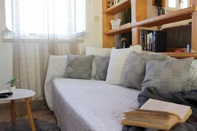 Kır Evi (Two-Bedroom House)