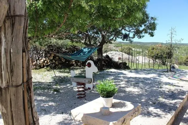 Kır Evi (Two-Bedroom House)