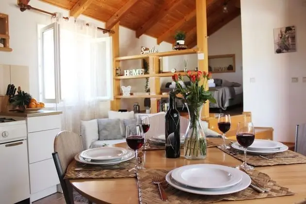 Kır Evi (Two-Bedroom House)