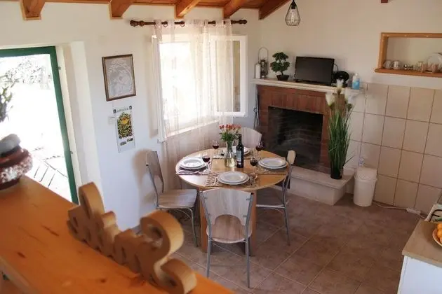 Kır Evi (Two-Bedroom House)