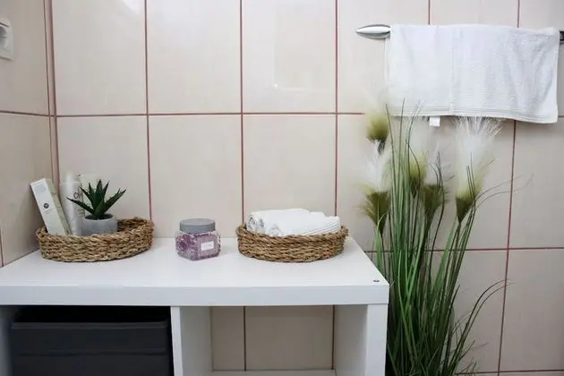 Kır Evi (Two-Bedroom House)