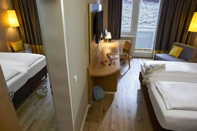 Family Oda, Bağlantılı Odalar