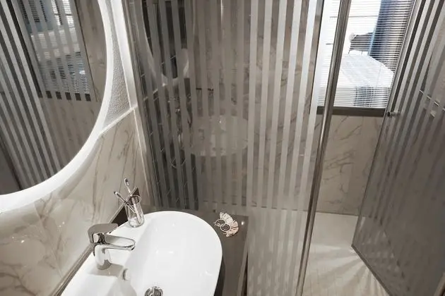 Economy Tek Büyük Yataklı Oda (Sea Side - DZX3)