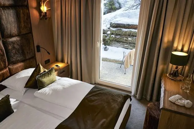 Standard Tek Büyük Yataklı Oda (Single Use)