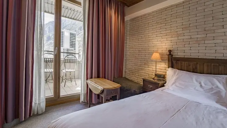 Deluxe Tek Büyük veya İki Ayrı Yataklı Oda, Balkon