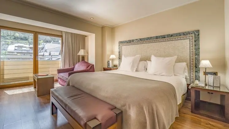 Deluxe Tek Büyük veya İki Ayrı Yataklı Oda, Şehir Manzaralı