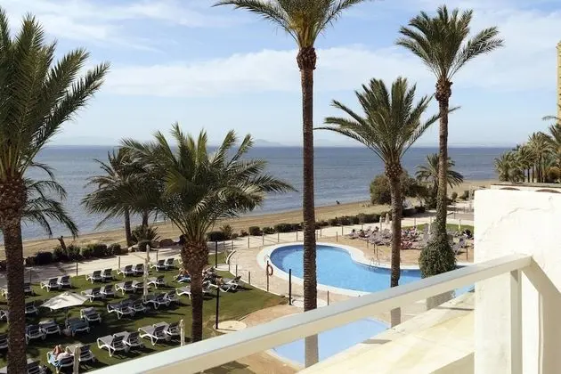 Double Menor Sea View with terrace (3 Adults)