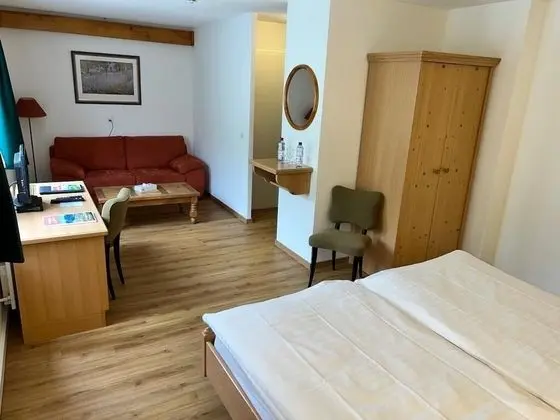 Tek Büyük Yataklı Oda