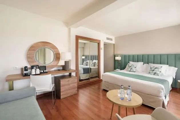 Junior Suite 3 Adults