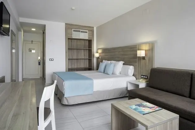 Double Sea View High Floor (2 adults + 2 children)