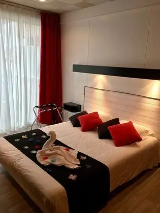 Tek Büyük Yataklı Oda