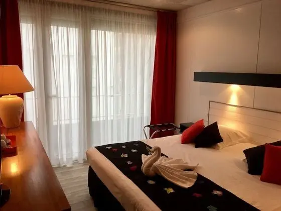 Tek Büyük Yataklı Oda