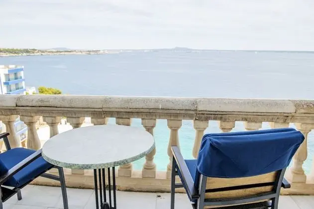 Tek Büyük Yataklı Oda, Deniz Manzaralı, Okyanusa Sıfır (2 Adults + 1 Child)
