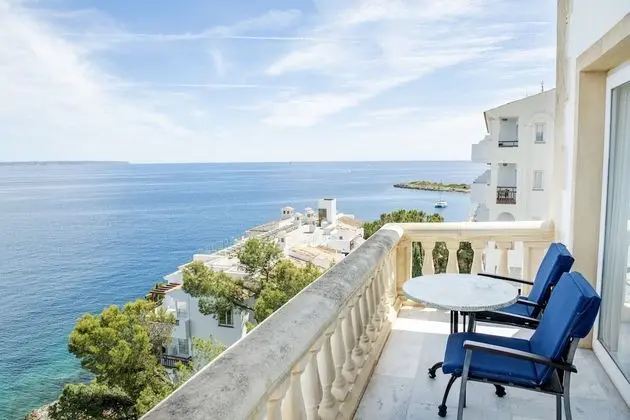 Tek Büyük Yataklı Oda, Deniz Manzaralı, Okyanusa Sıfır (2 Adults + 1 Child)