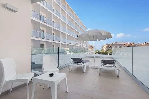 Superior Tek Büyük Yataklı Oda, Teras (1 adult + 1 child)