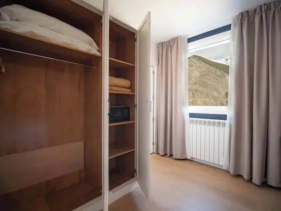 Dört Kişilik Oda (3 Adults + 1 Child)