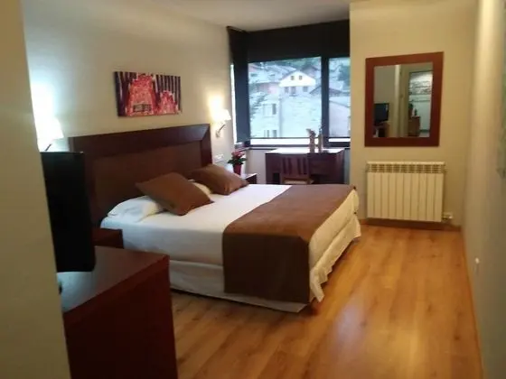 Tek Büyük Yataklı Oda