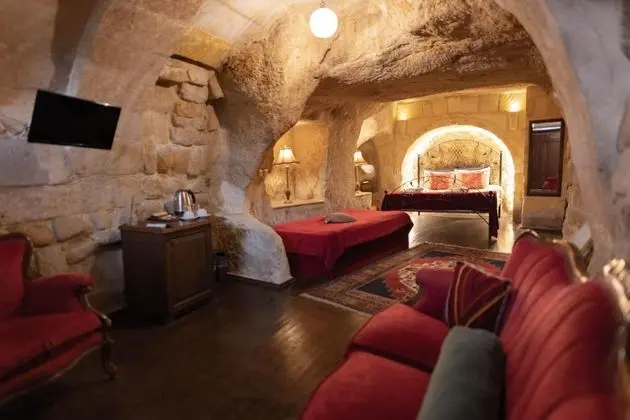 Deluxe Cave,    , Jakuzili