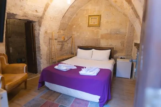 Deluxe Cave,    , Jakuzili