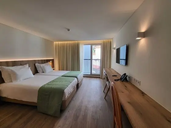 Studio Land View Royal Orchid