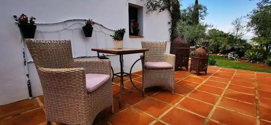 Comfort Tek Büyük Yataklı Oda, 1 Büyük (Queen) Boy Yatak, Teras, Bahçe Manzaralı (Jardin)
