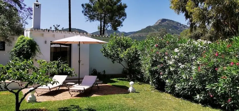 Romantic Bungalov, 1 Büyük (Queen) Boy Yatak, Teras (Limon )